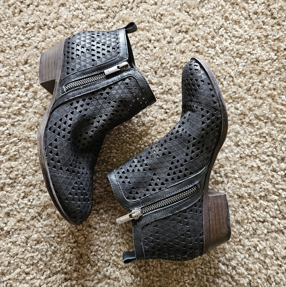 Lucky Women's Basel  Suede Side Zip Perforated Leather Block Heel, Size 7 - Picture 1 of 12